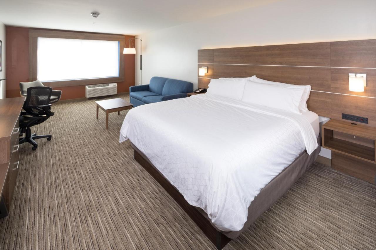 Holiday Inn Express & Suites Alpena - Downtown By Ihg Værelse billede