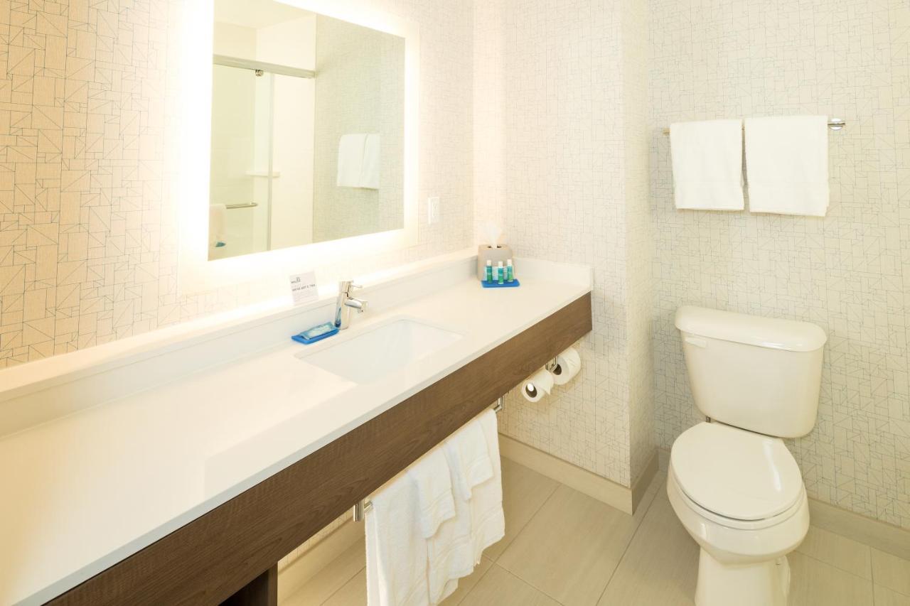 Holiday Inn Express & Suites Alpena - Downtown By Ihg Eksteriør billede