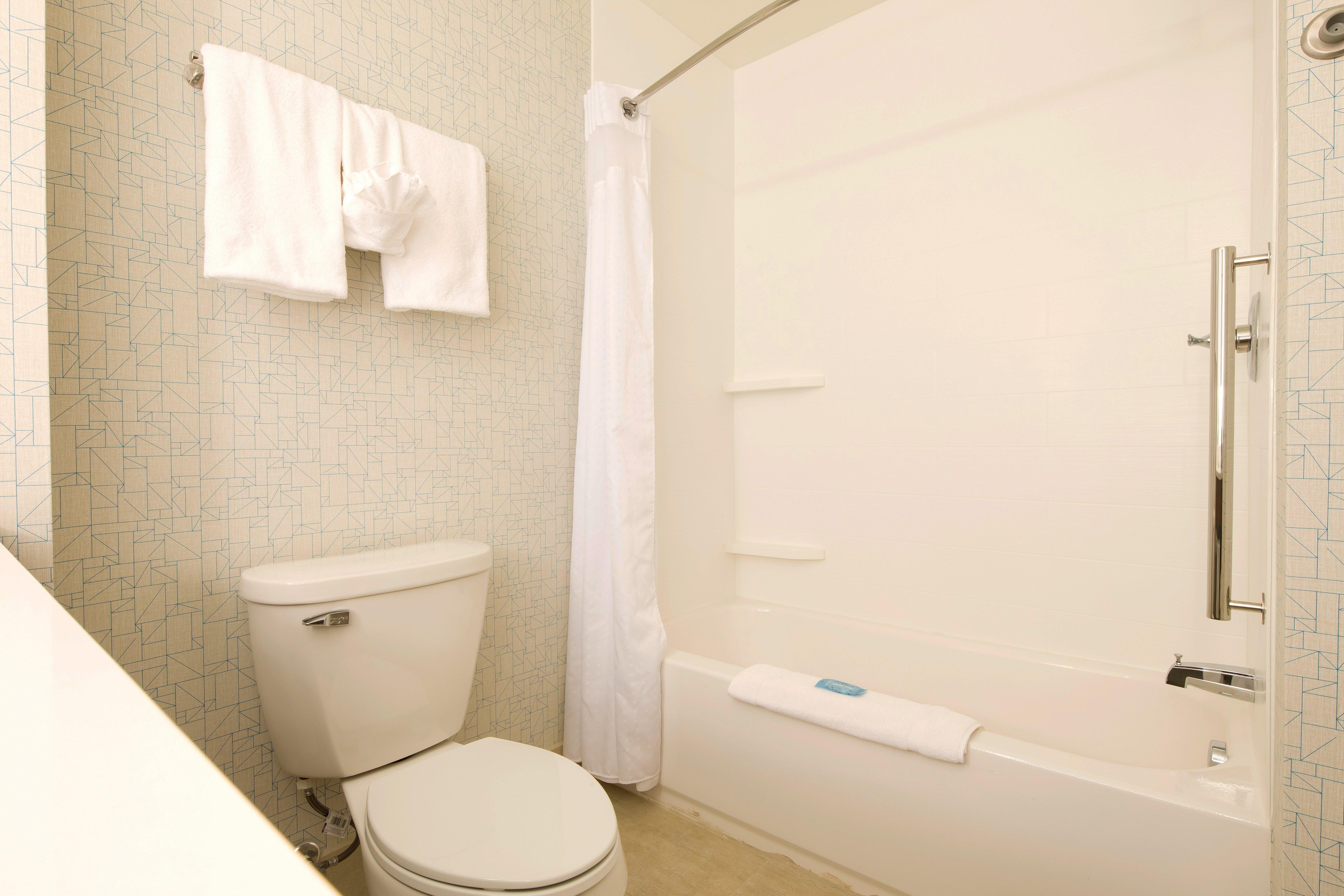 Holiday Inn Express & Suites Alpena - Downtown By Ihg Eksteriør billede